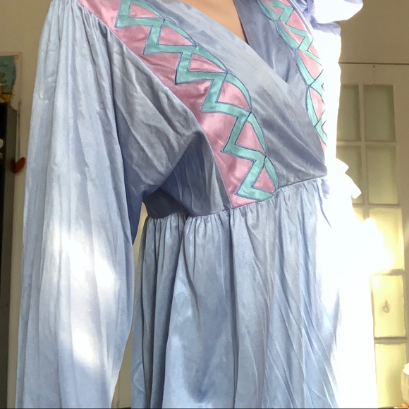*SOLD* Beautiful vintage night gown 💖 - Picture 7 of 13